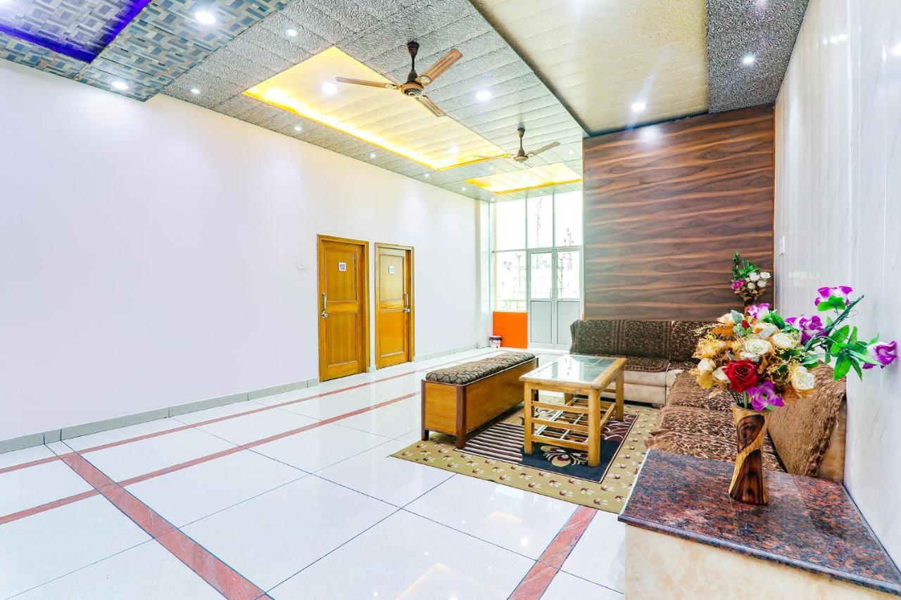 Capital O 64299 Hotel Suncity Juhi Bari Extérieur photo